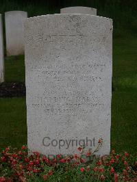 Etaples Military Cemetery - Manding Marak, 